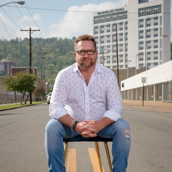 Land Listing Agent Photo