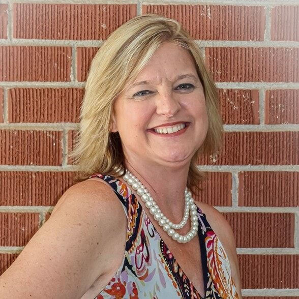 Land Listing Agent Photo