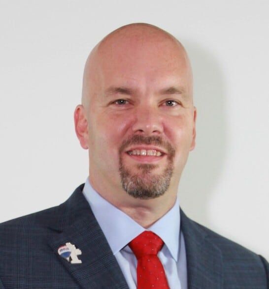 Land Listing Agent Photo