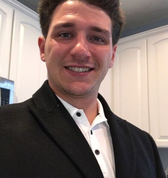 Land Listing Agent Photo