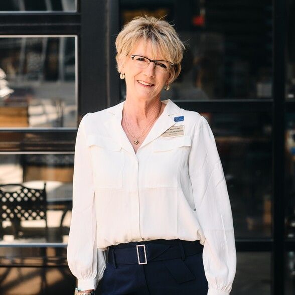 Land Listing Agent Photo