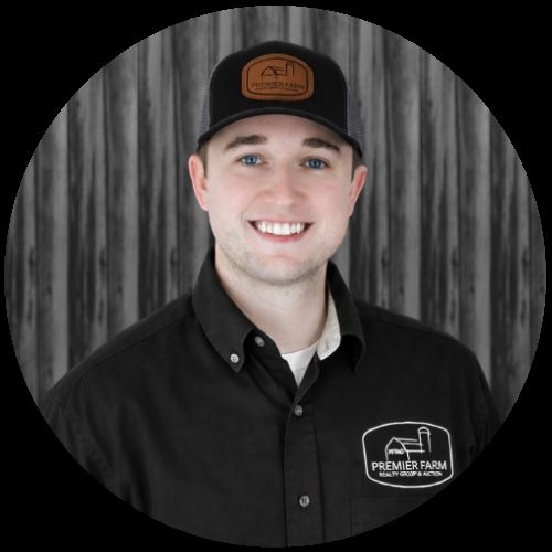 Land Listing Agent Photo