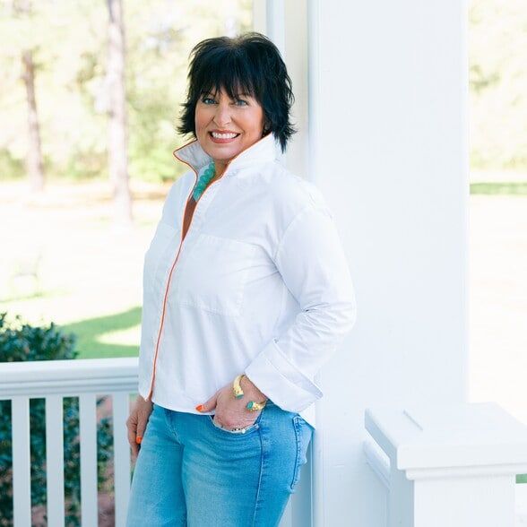 Land Listing Agent Photo