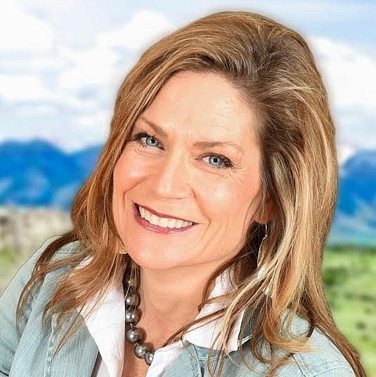 Land Listing Agent Photo