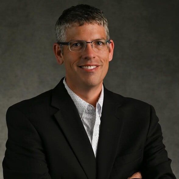 Land Listing Agent Photo