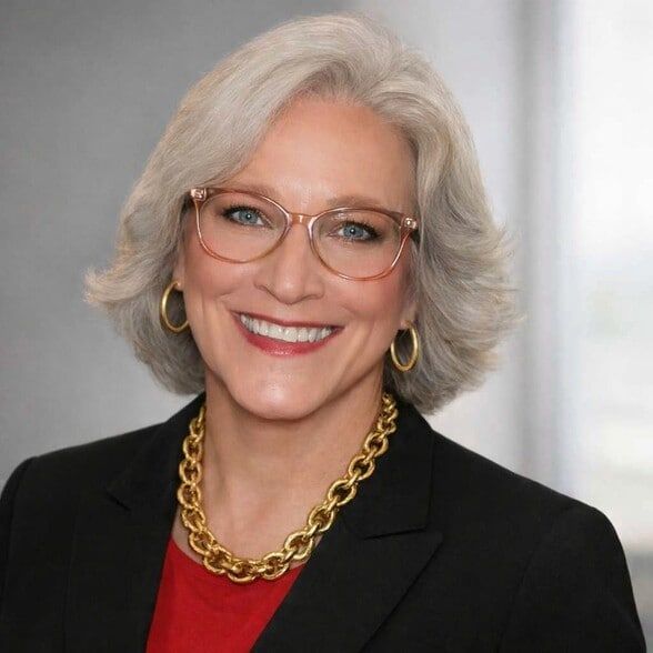 Land Listing Agent Photo