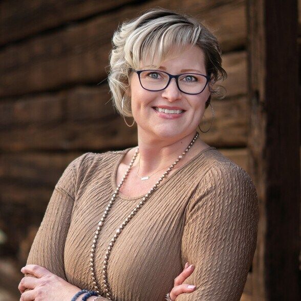 Land Listing Agent Photo