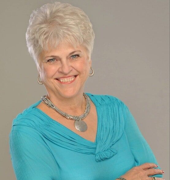 Land Listing Agent Photo