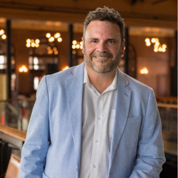 Land Listing Agent Photo