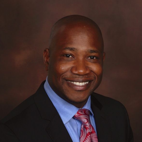 Land Listing Agent Photo