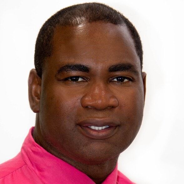 Land Listing Agent Photo