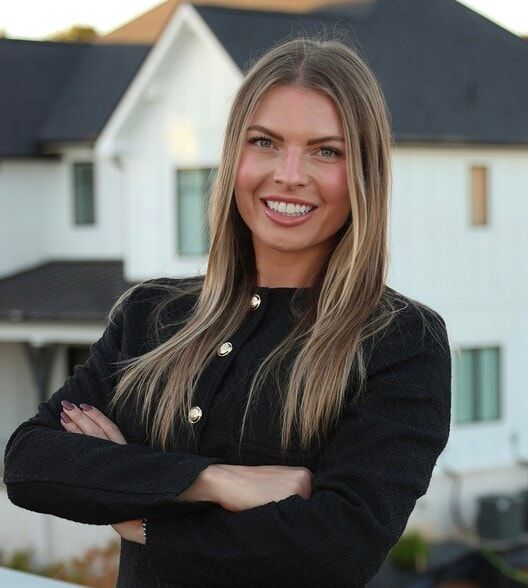 Land Listing Agent Photo