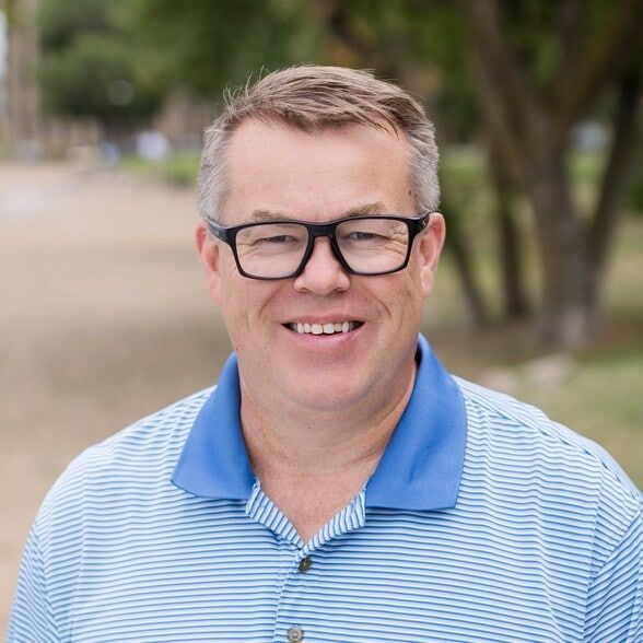 Land Listing Agent Photo