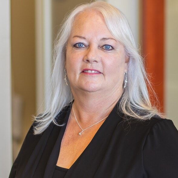 Land Listing Agent Photo