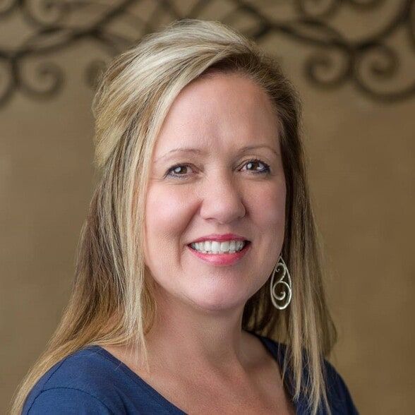 Land Listing Agent Photo