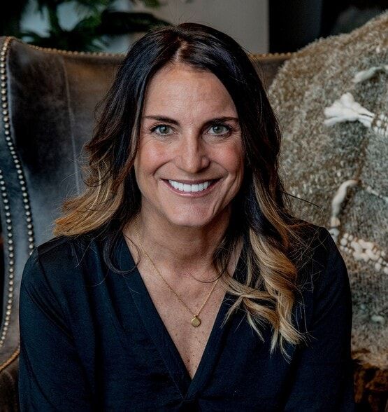 Land Listing Agent Photo