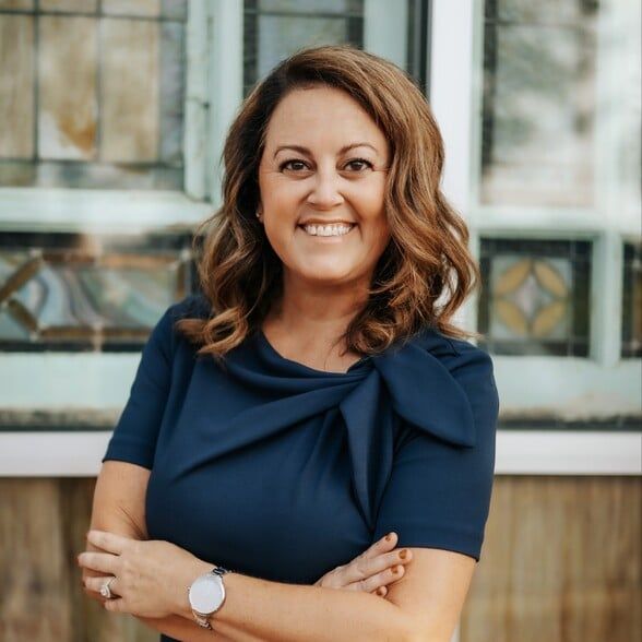 Land Listing Agent Photo