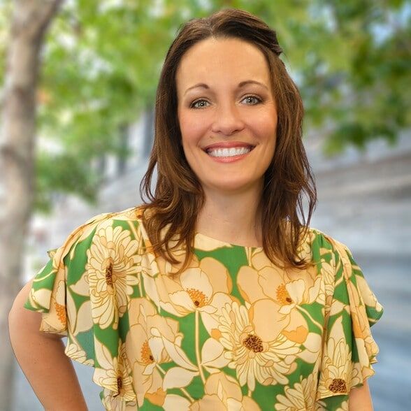 Land Listing Agent Photo