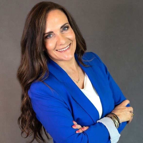 Land Listing Agent Photo