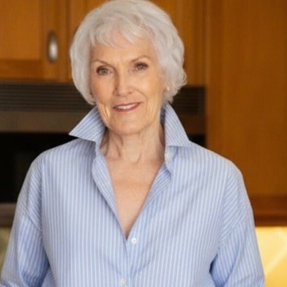 Land Listing Agent Photo