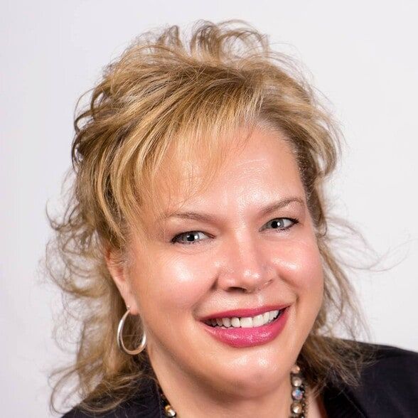 Land Listing Agent Photo