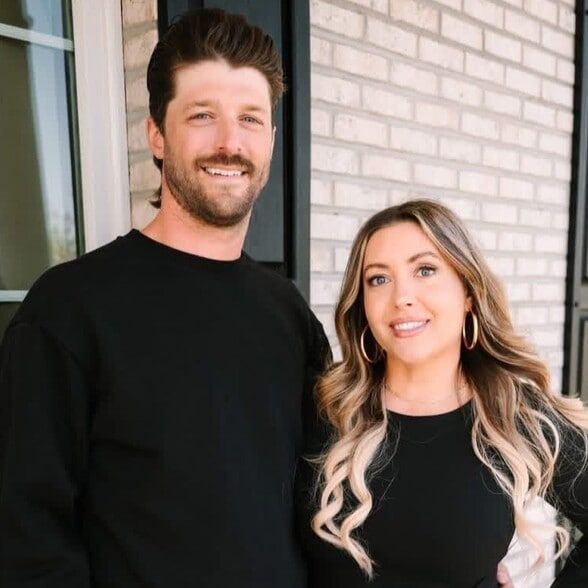 Land Listing Agent Photo