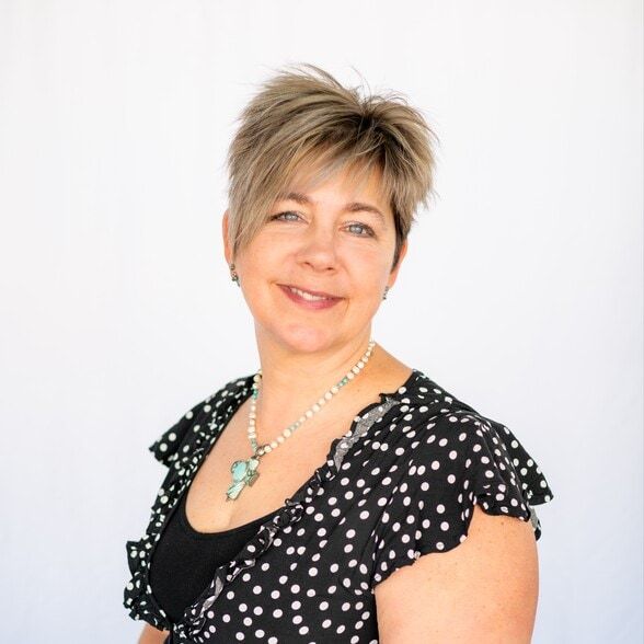 Land Listing Agent Photo