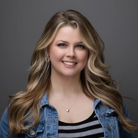 Land Listing Agent Photo