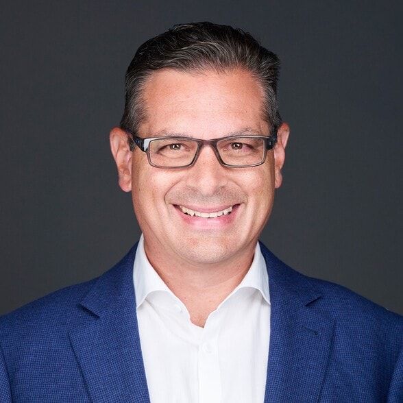 Land Listing Agent Photo