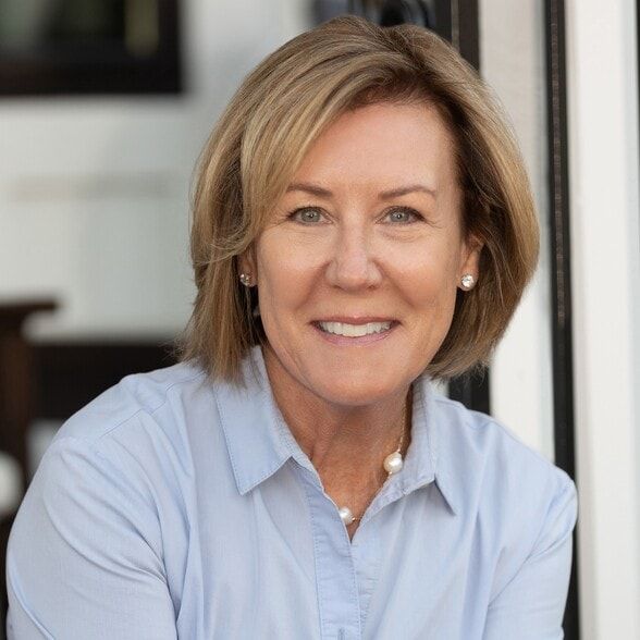 Land Listing Agent Photo