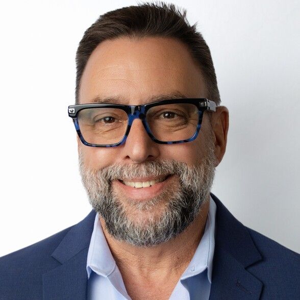 Land Listing Agent Photo