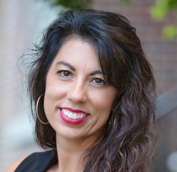 Land Listing Agent Photo