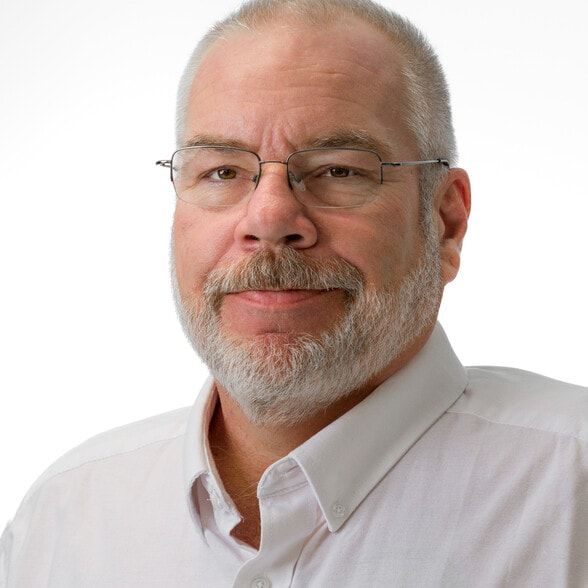 Land Listing Agent Photo