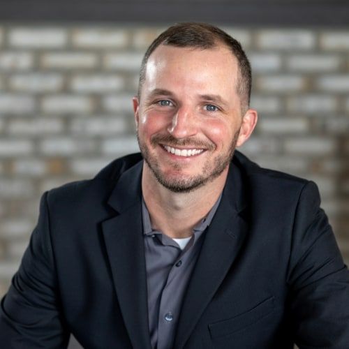 Land Listing Agent Photo