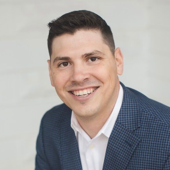 Land Listing Agent Photo