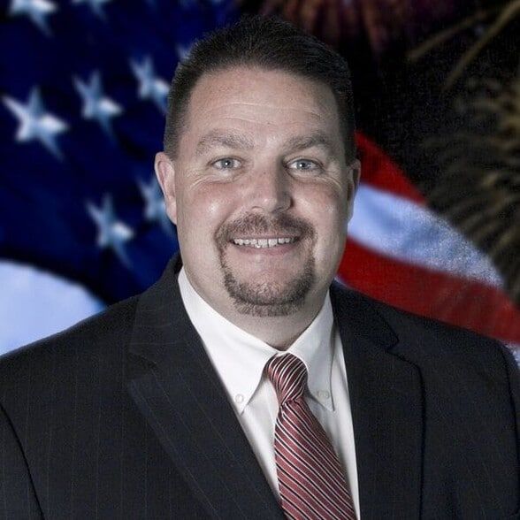 Land Listing Agent Photo