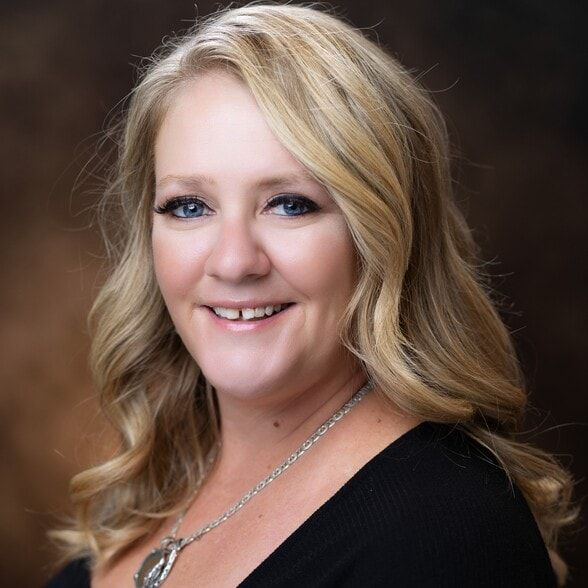 Land Listing Agent Photo