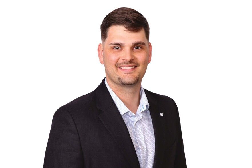 Land Listing Agent Photo