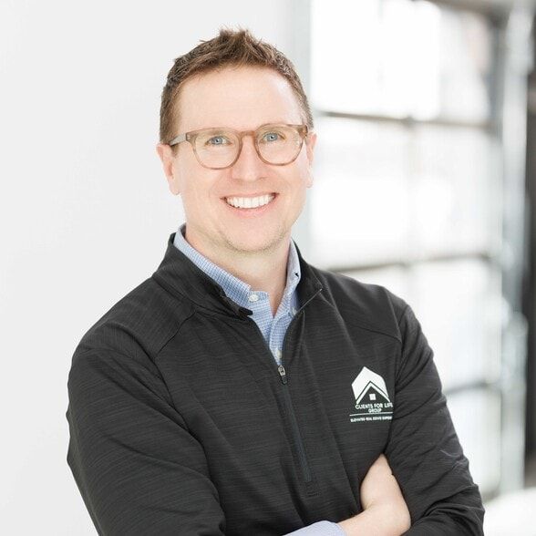 Land Listing Agent Photo