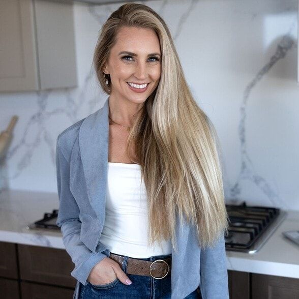 Land Listing Agent Photo