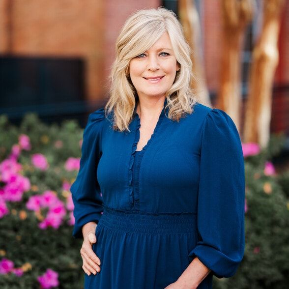 Land Listing Agent Photo