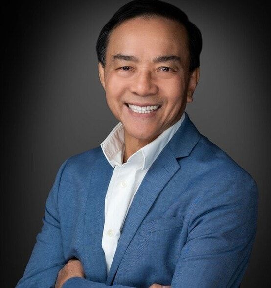 Land Listing Agent Photo