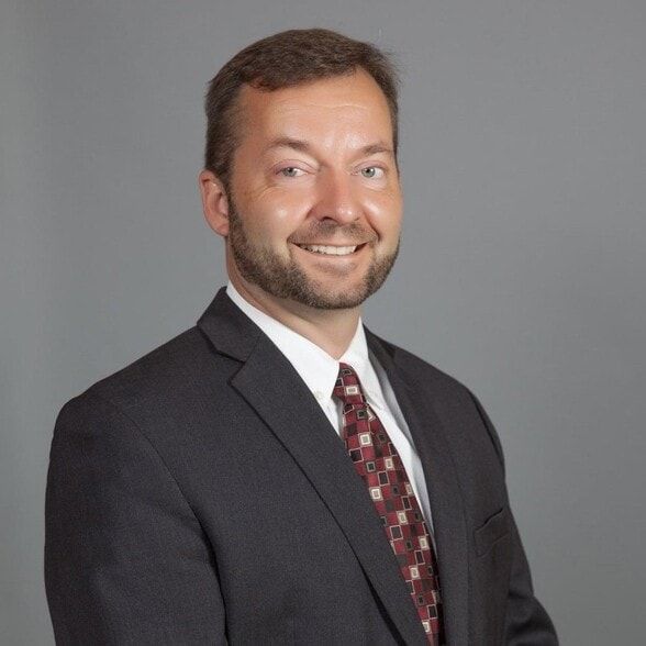 Land Listing Agent Photo