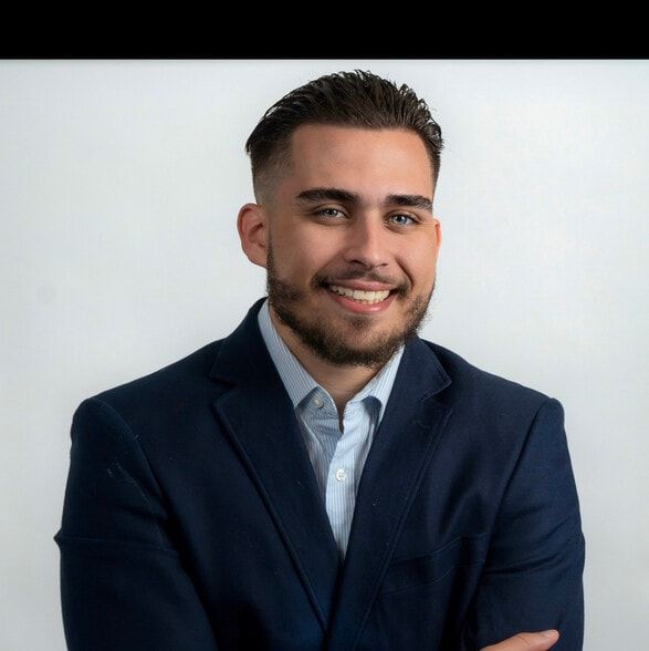 Land Listing Agent Photo