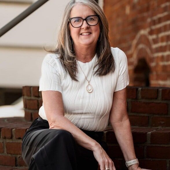 Land Listing Agent Photo