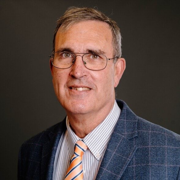 Land Listing Agent Photo