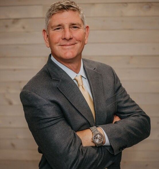 Land Listing Agent Photo