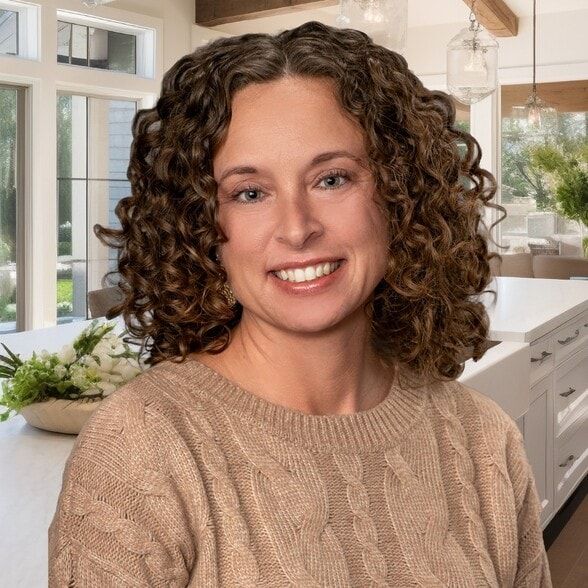 Land Listing Agent Photo