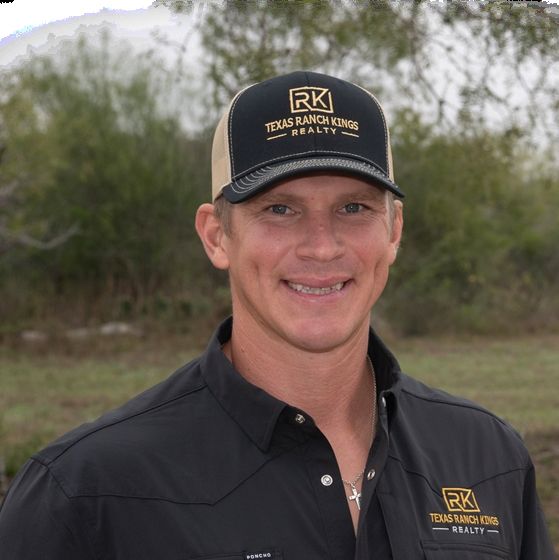 Land Listing Agent Photo