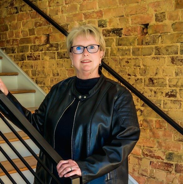 Land Listing Agent Photo